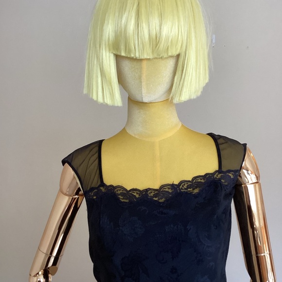 Victoria’s Secret Black Long Sleeveless Front Slit Gown SZ M - Picture 5 of 6